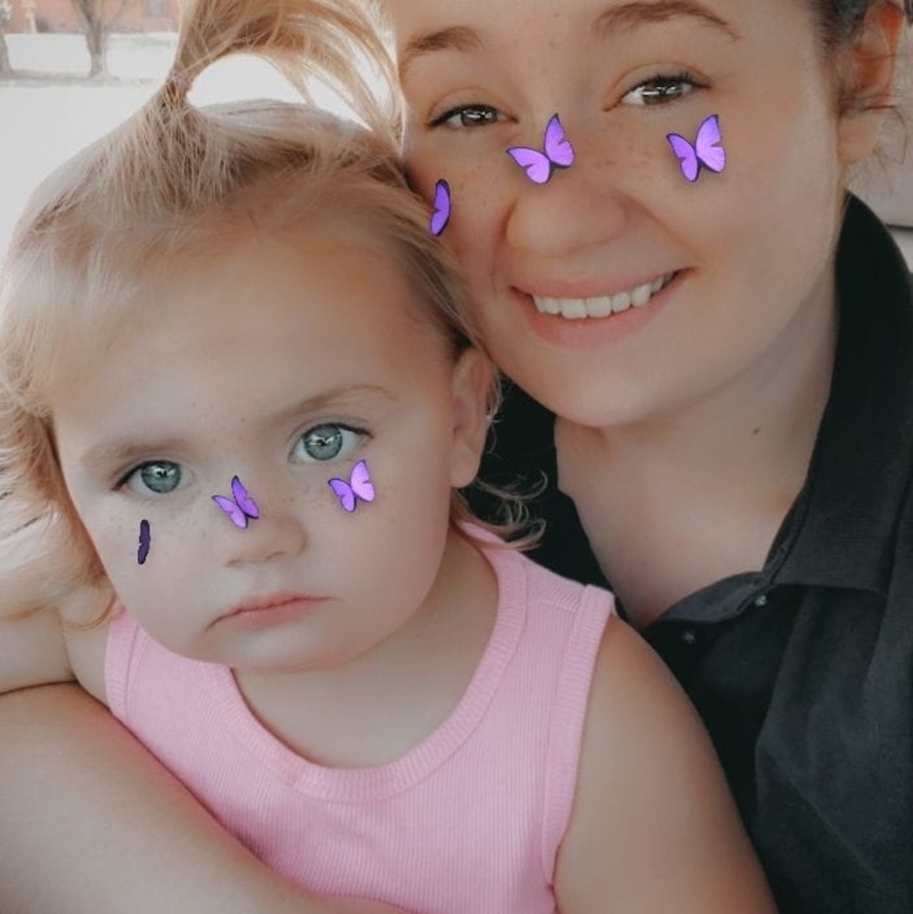 Meet your Posher, Ashley